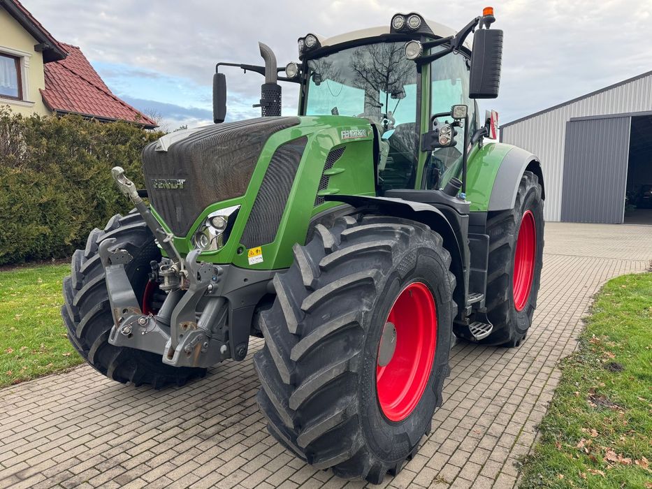Fendt 828 Vario S4 Profi Plus  Nowy silnik, nowe opony, nawigacja, led, profi plus
