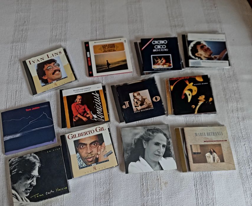 Cds de música brasileira a quatro euros cada
