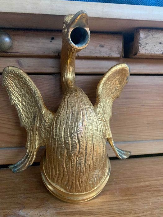 torneira bronze de parede