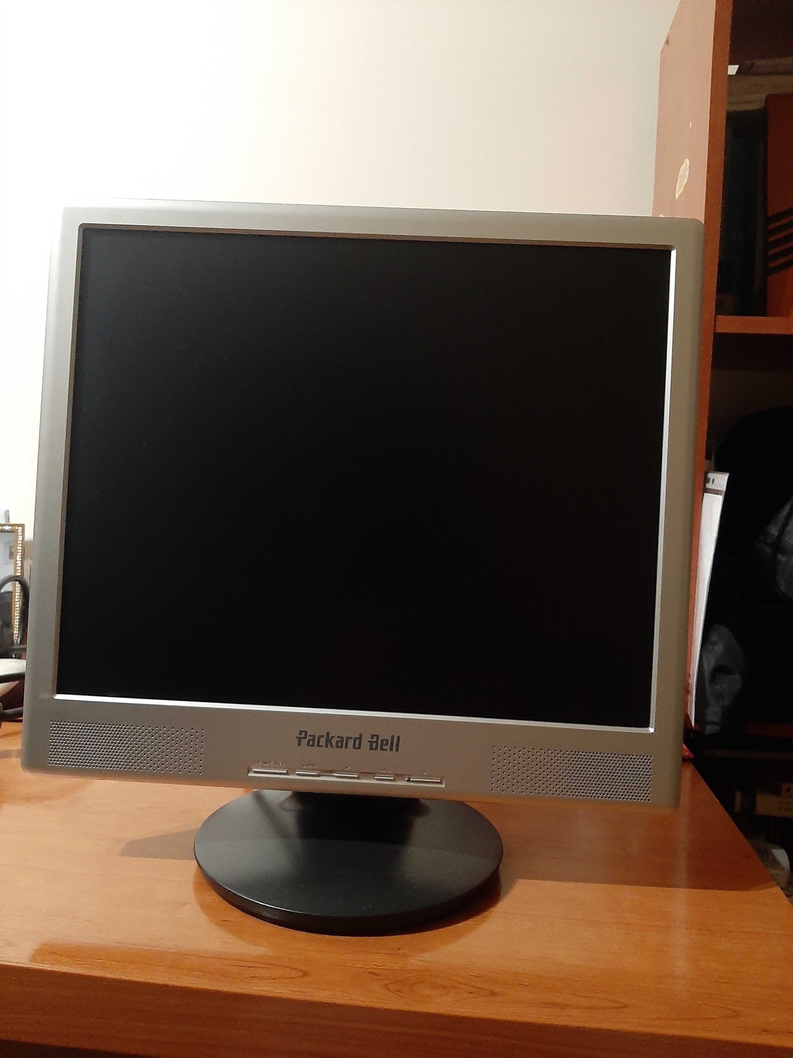 MONITOR  PACKARD Bell com colunas de som incorporadas.