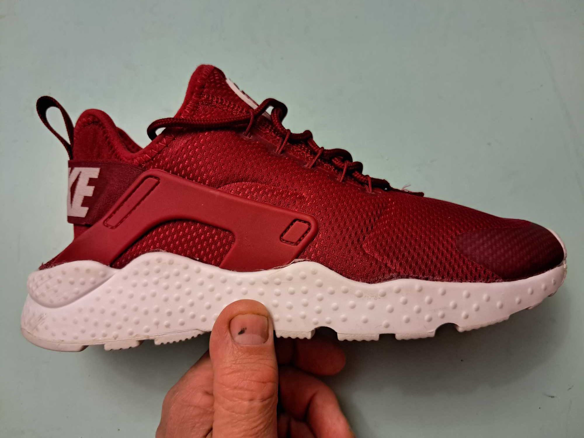 Женские Кроссовки Nike ОРИГИНАЛ  40 размер СТЕЛЬКА 25.5 СМ