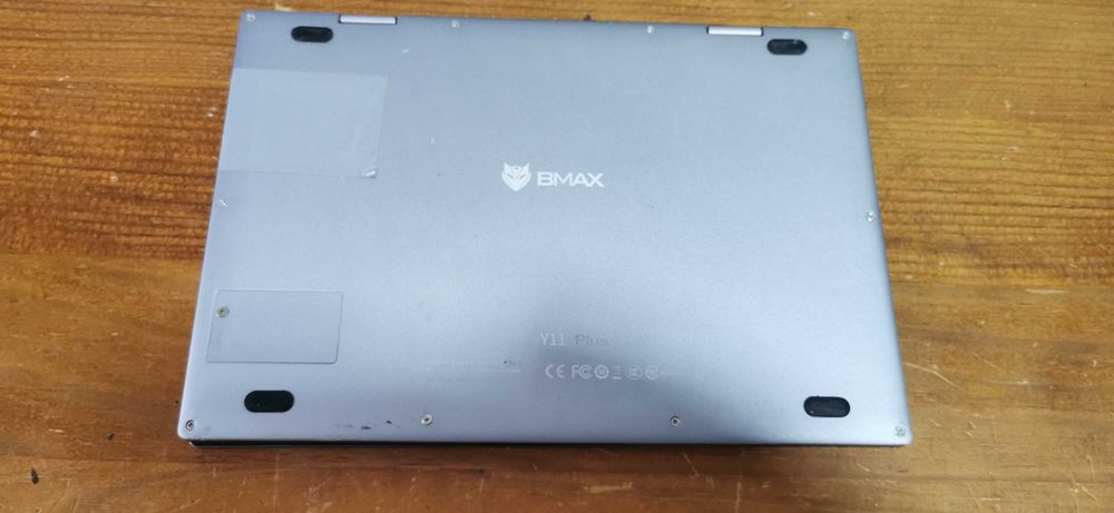 BMAX MaxBook Y11 Plus