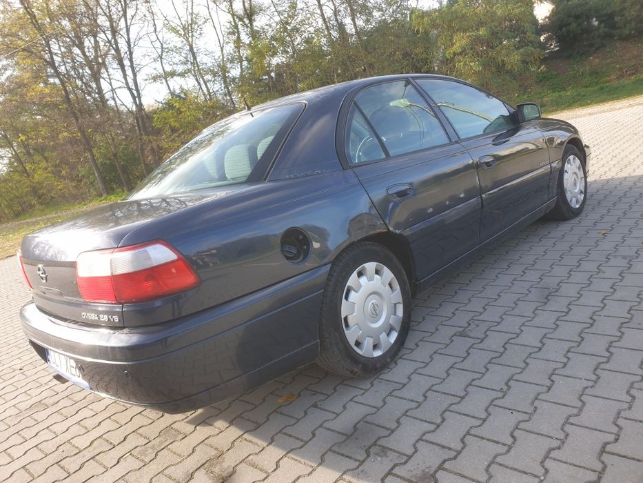OPEL OMEGA B 2002r - Lift  / / 2.6 v6 180KM / /