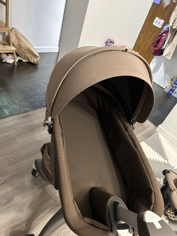 Wózek stokke xplory v4 2 in 1 gondola, siedzisko, wkldka dla niemowlak