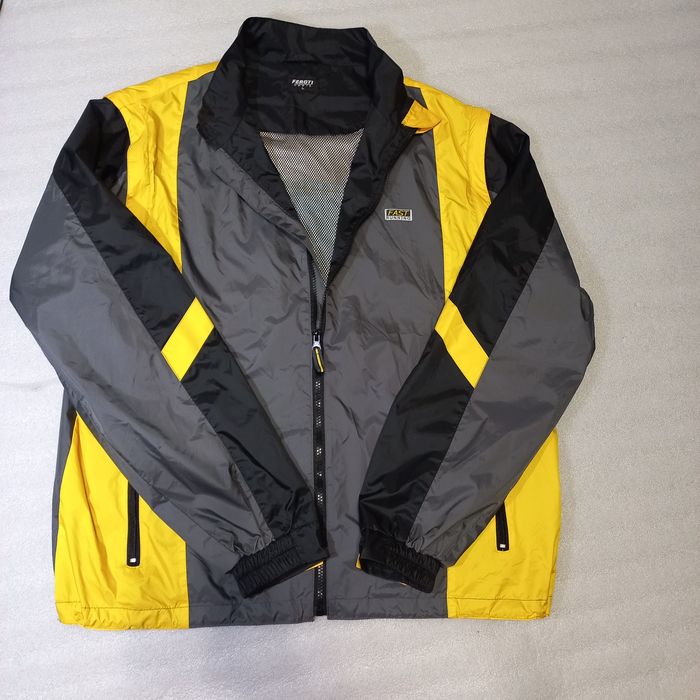Ветровка Feroti 48-50 спортив куртка курточка жилет безрукавка вітровк