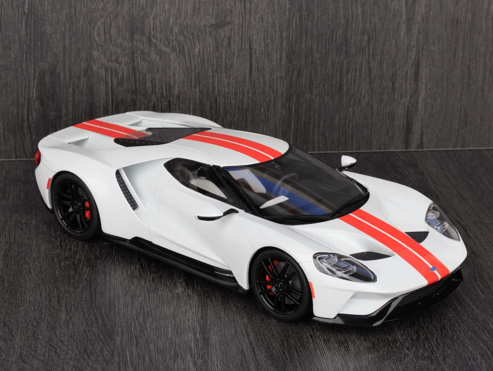 Ford GT 1:18 GT Spirit