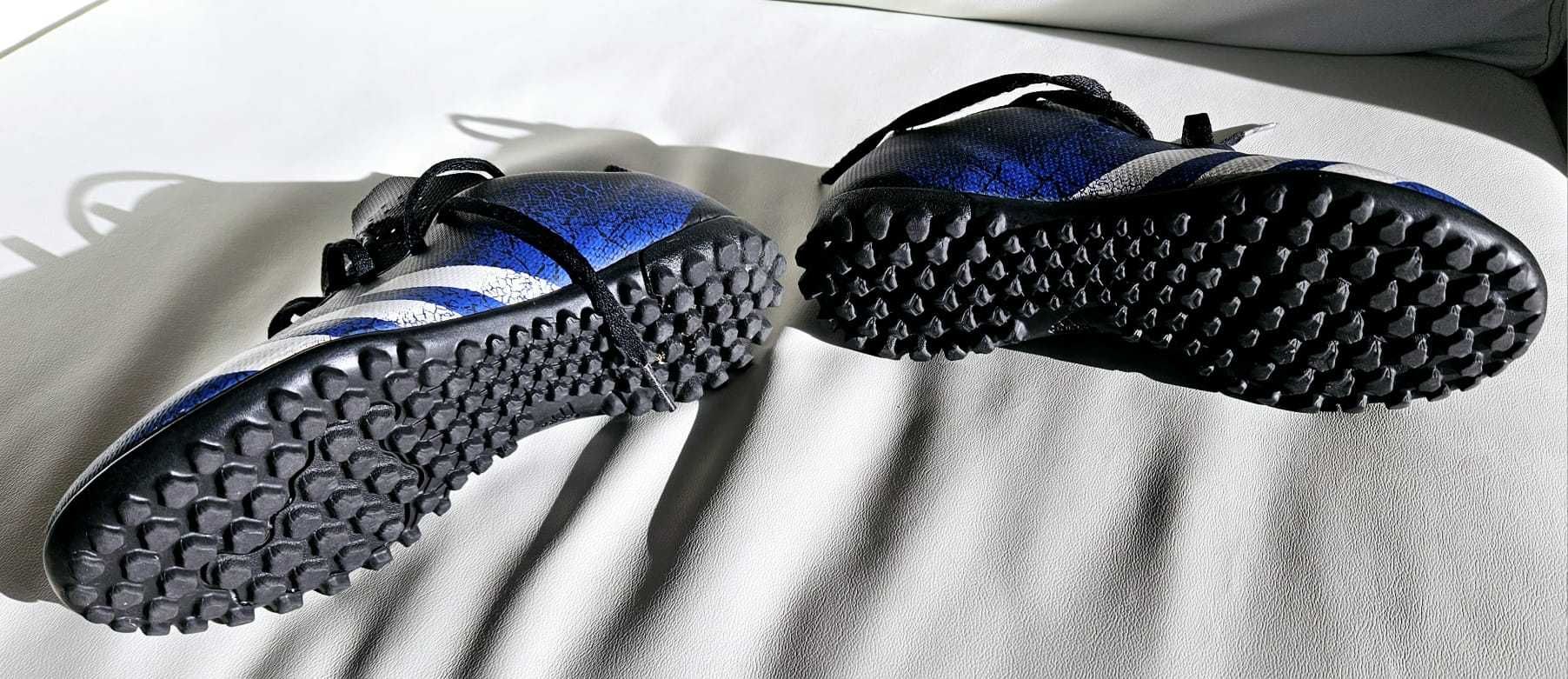 Chuteiras Adidas Predator Freak .4 JR — Azul/Preto — 36 EU