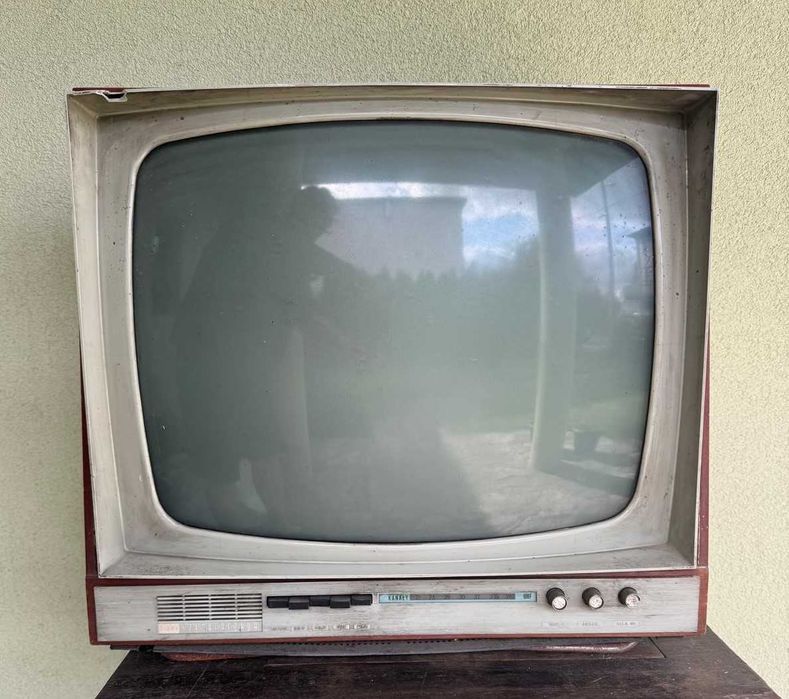 TV / OT Szecherezada 403 04 TYP L 23" Diora PRL