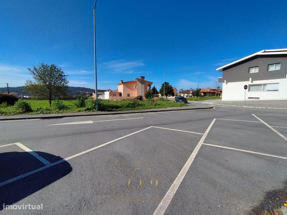 Terreno Urbano para Moradia