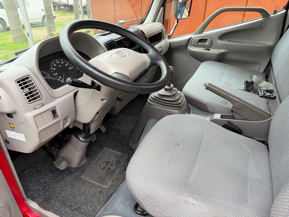 Carrinha Toyota dyna