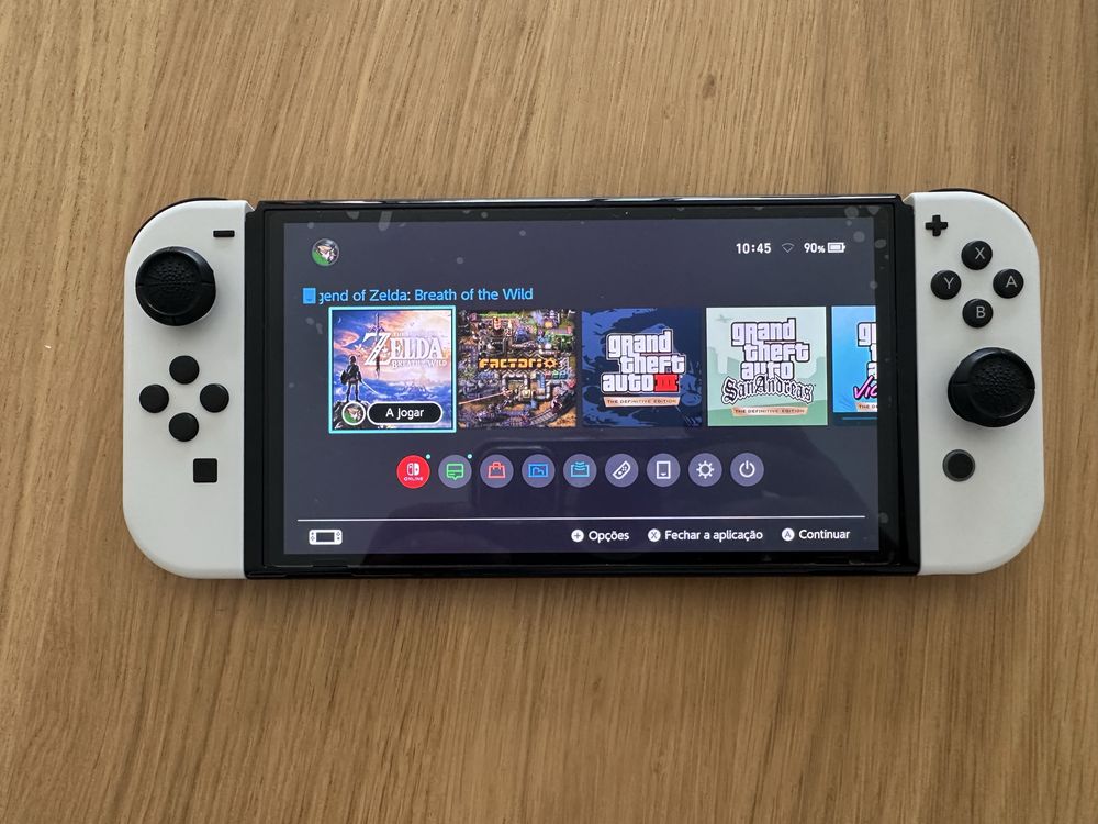 Vendo Nintendo Switch OLED + 2 comandos