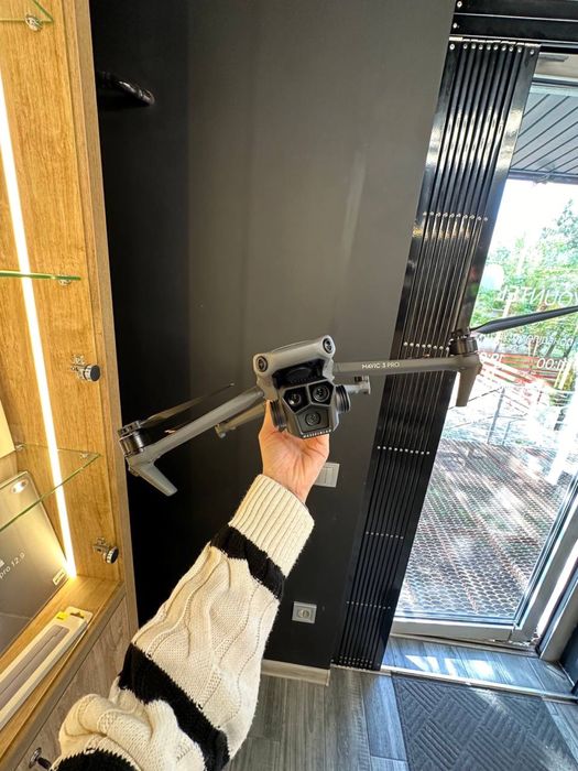 Квадрокоптер DJI Mavic 3 Pro  на акаутні в ідеальному стані