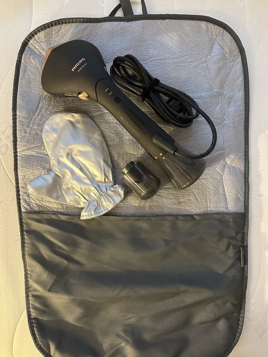 Parownica do ubrań PHILIPS Seria 7000