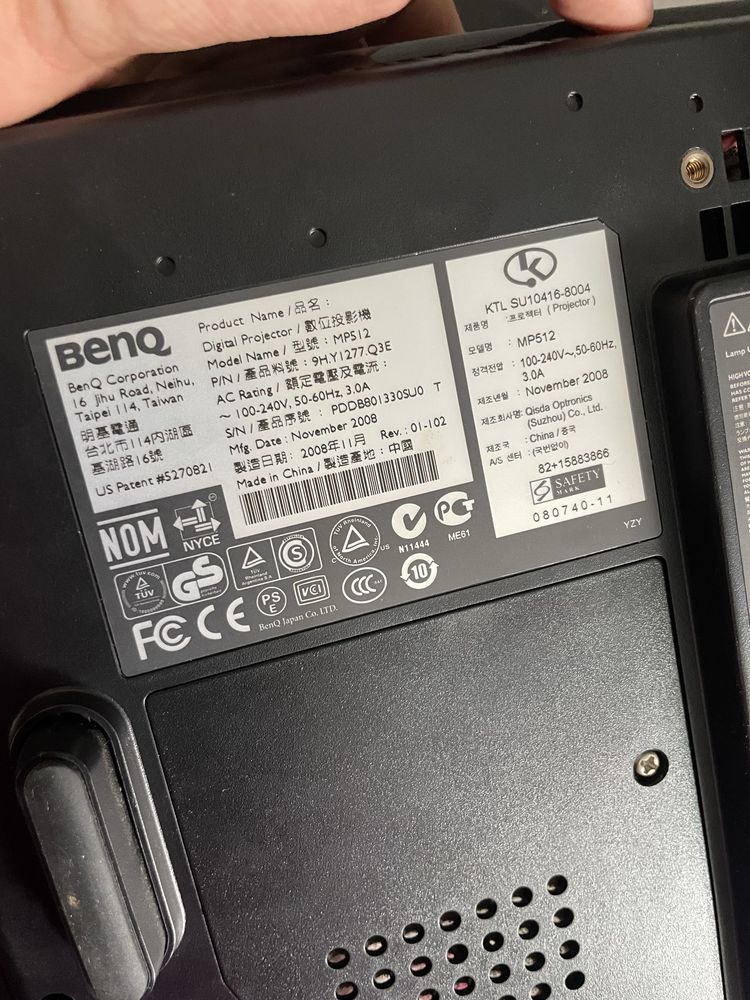 projetor BENQ MP512