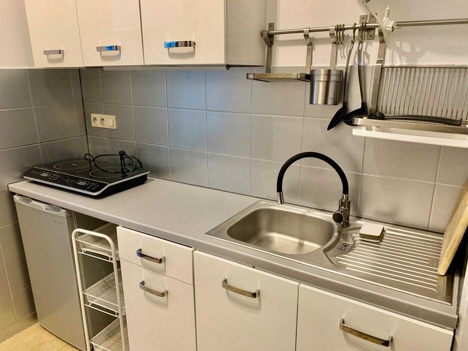 Kawalerka przy Galerii Krakowskiej - pierwszy najemca!! Bez prowizji!!