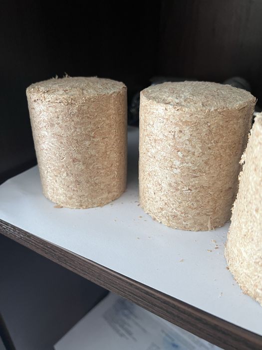 Паливний брикет…