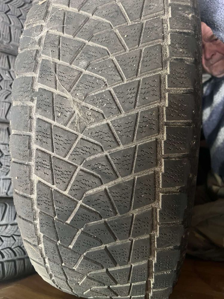 Шины колеса зима Bridgestone 265/65 R17