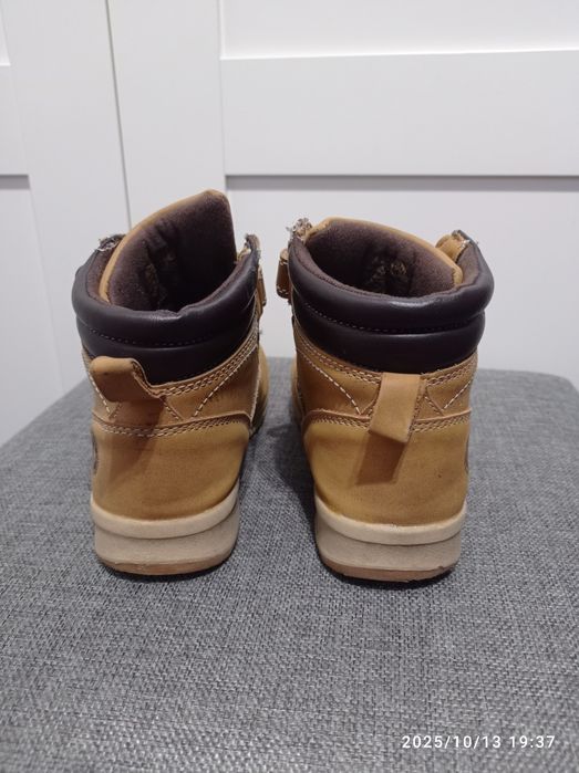 Buty 30 zimowe trzewiki trapery kozaki na zimę