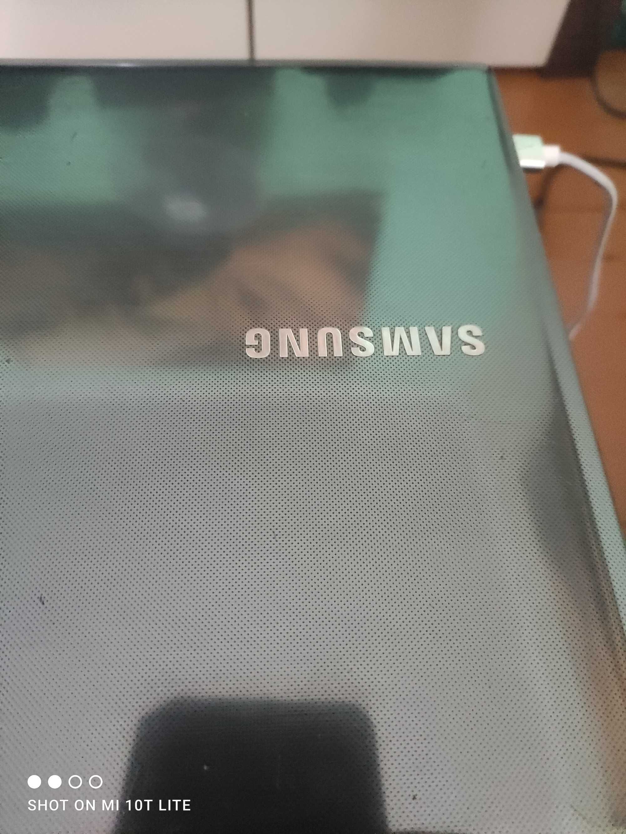Laptop Samsung błyskawica