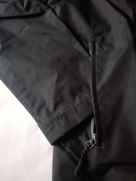 Kurtka przeciwdeszczowa NOWA Lafuma rozm. L kol. czarny