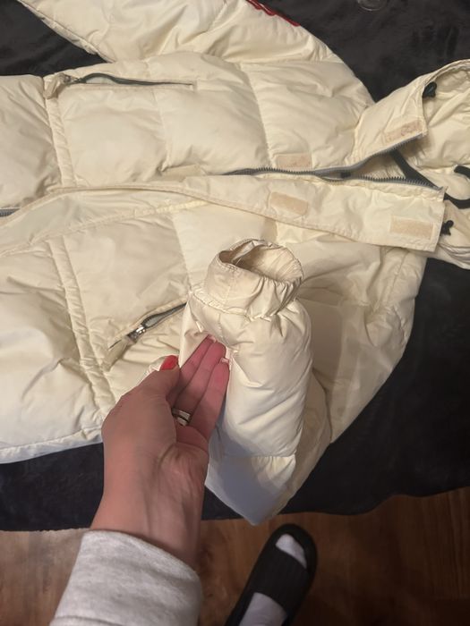 Зимова куртка жіноча