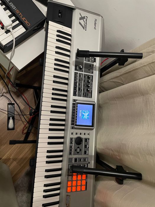 Roland Fantom X7