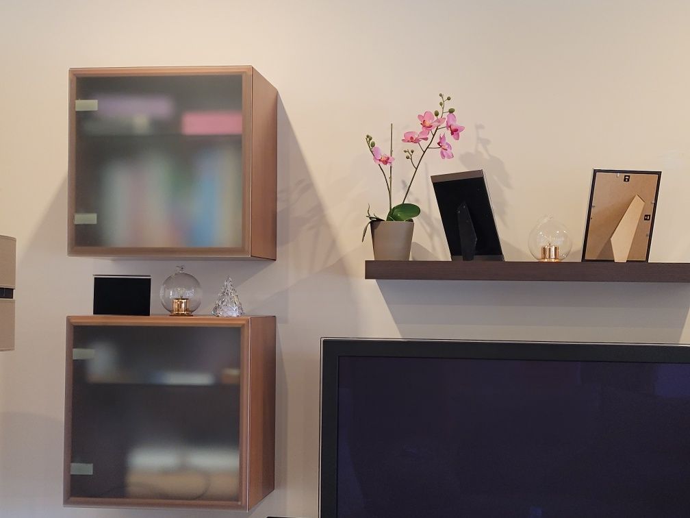 Moveis de Sala com vitrine alta