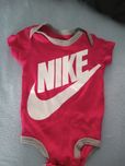 Body Nike skarpetki i czapka 62 nowe