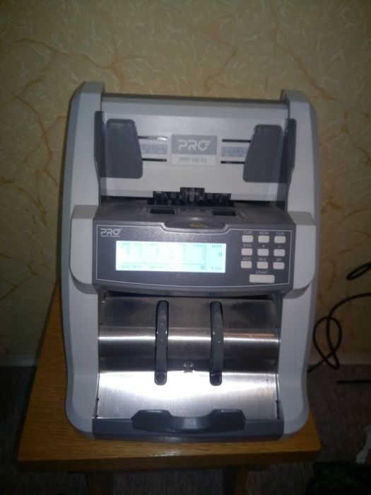 Счётчик банкнот PRO 150 CL, применялся 2 раза, состояние идеальное.