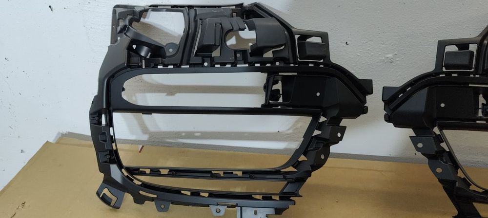 Porsche Panamera 971 GTS решітка бампера бокова 971807681g,971807682g