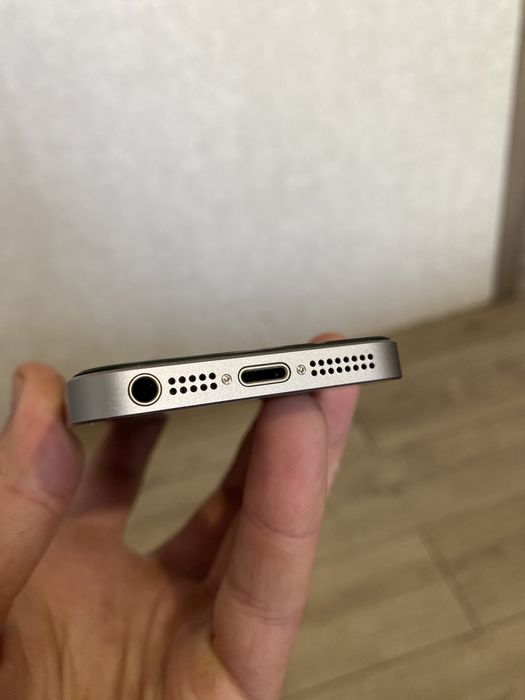 Iphone SE 1 ( 5s с мозгами 6)