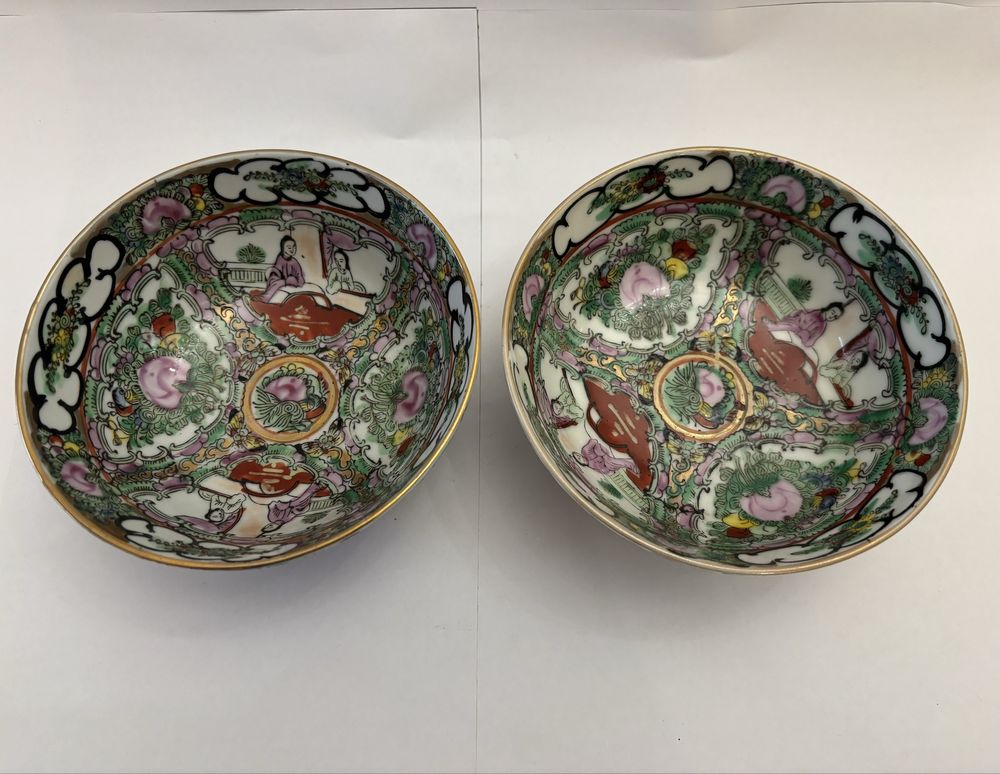 Par de Taças antigas em porcelana Chinesa Mandarim.
