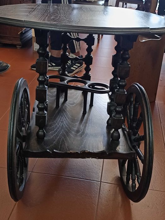 Carro de Bebidas em madeira antigo