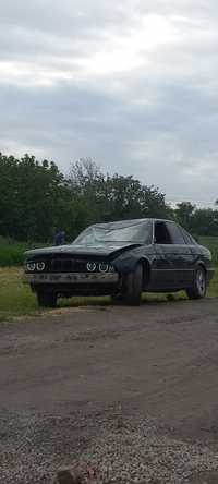 E34. M50b20   1300 $