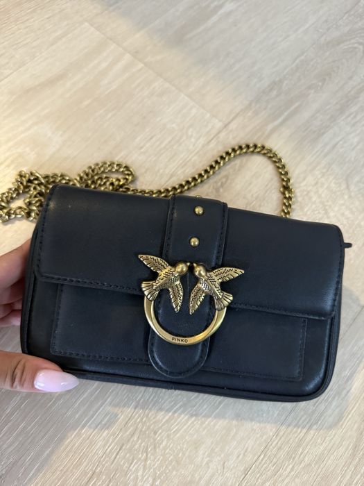 Pinko Love чорна шкіряна сумка