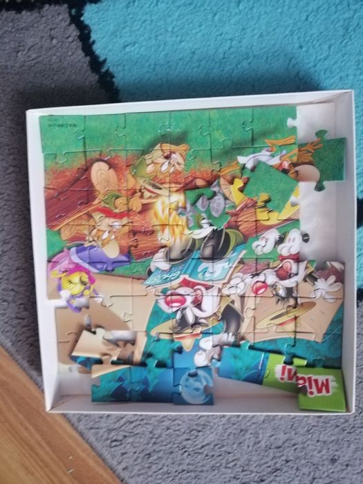 Książeczki puzzlowe Disney i puzzle czuczu puzzle zwierzątka, auta