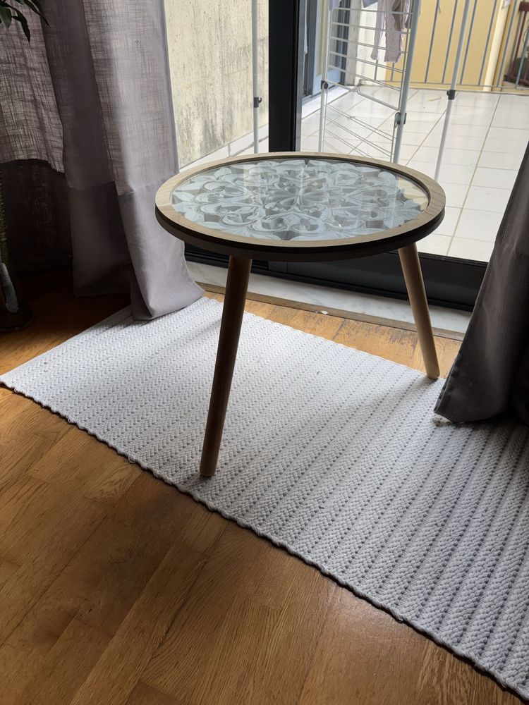Mesa de apoio madeira e vidro