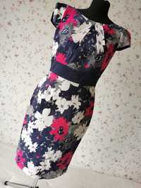 Sukienka midi, kolorowa, kwiatowe motywy