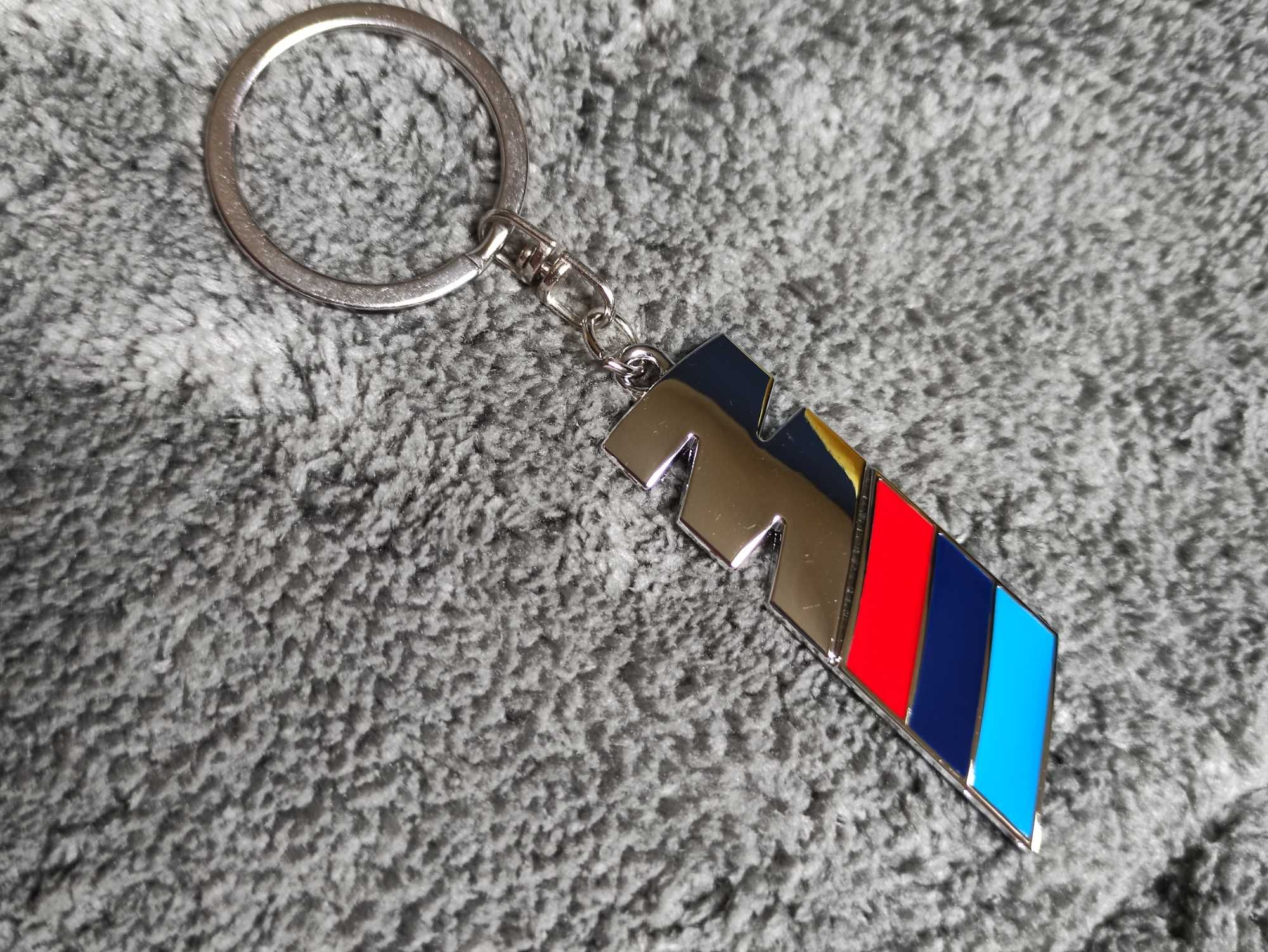 Brelok brylok Breloczek do kluczy BMW M logo metalowy M pakiet chrom