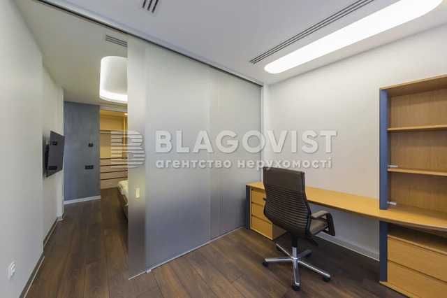 Продам квартиру Кловський узвіз,7а   94 кв.м ст.м"Кловська"-5 хв.пішки