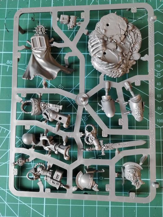 Captain in Terminator armor Space Marine Warhammer 40k