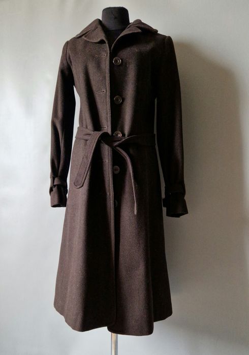 Жіночий осінній та зимовий одяг