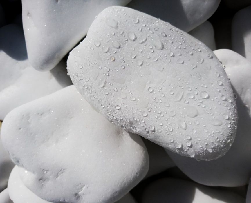 Jasne kruszywo ogrodowe grys ogrodowy do ogrodu