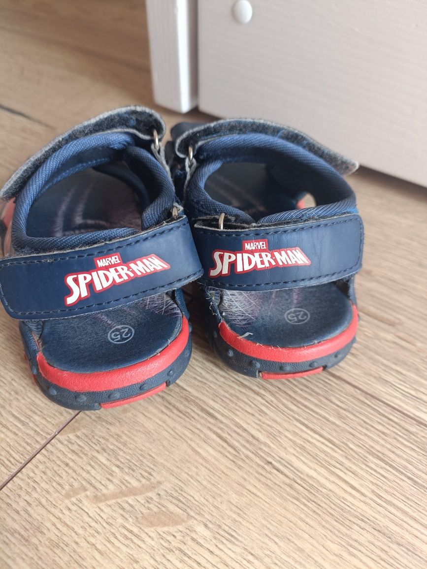 Sandaly Marvel Spider Man 25 granatowe na rzepy buty na lato