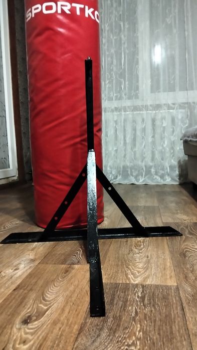Боксерська груша sko sportko у новому стані  з  настіним крпленямі