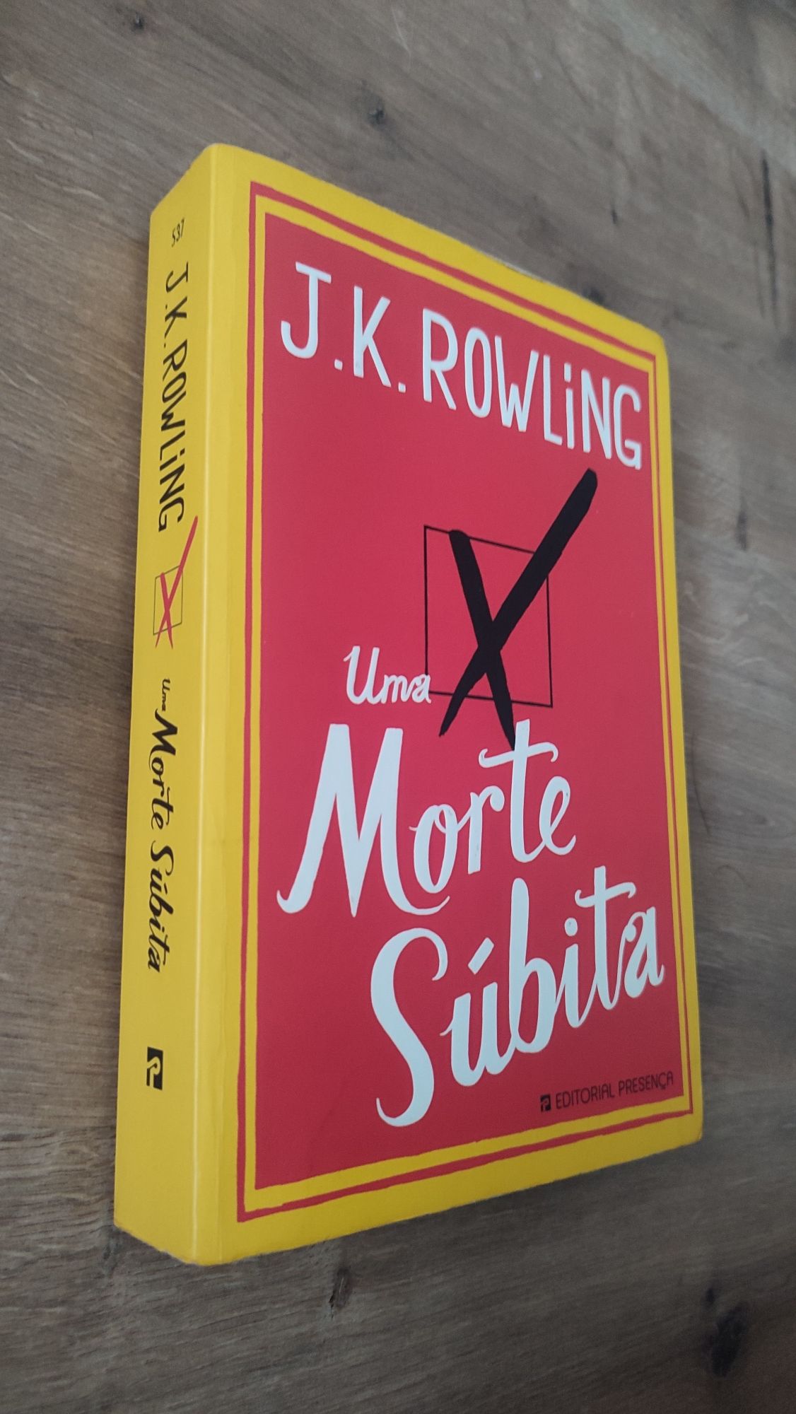 Livro Uma Morte Súbita