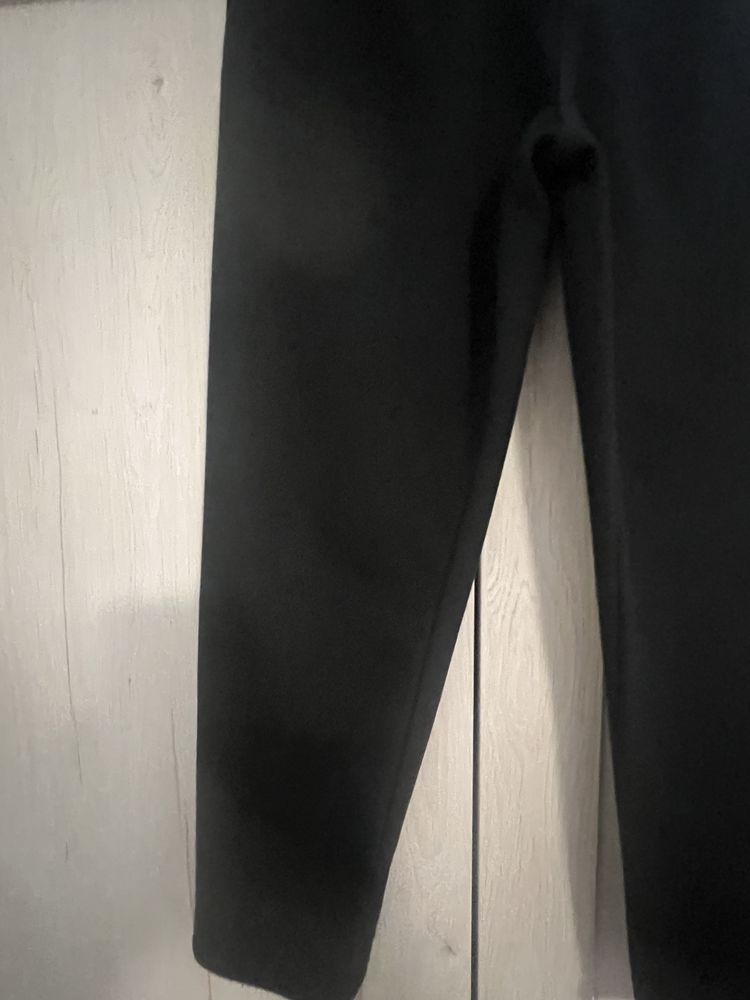 Eleganckie czarne spodnie chłopięce Zara 122