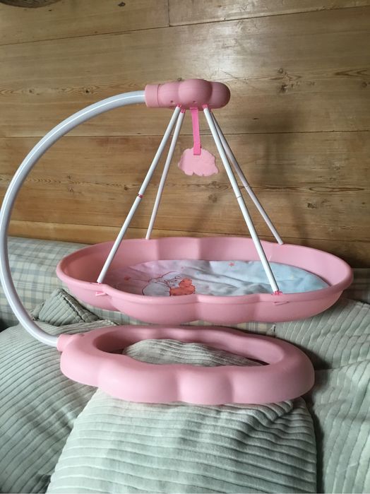 Cama baloiço para boneca(artigos novos)