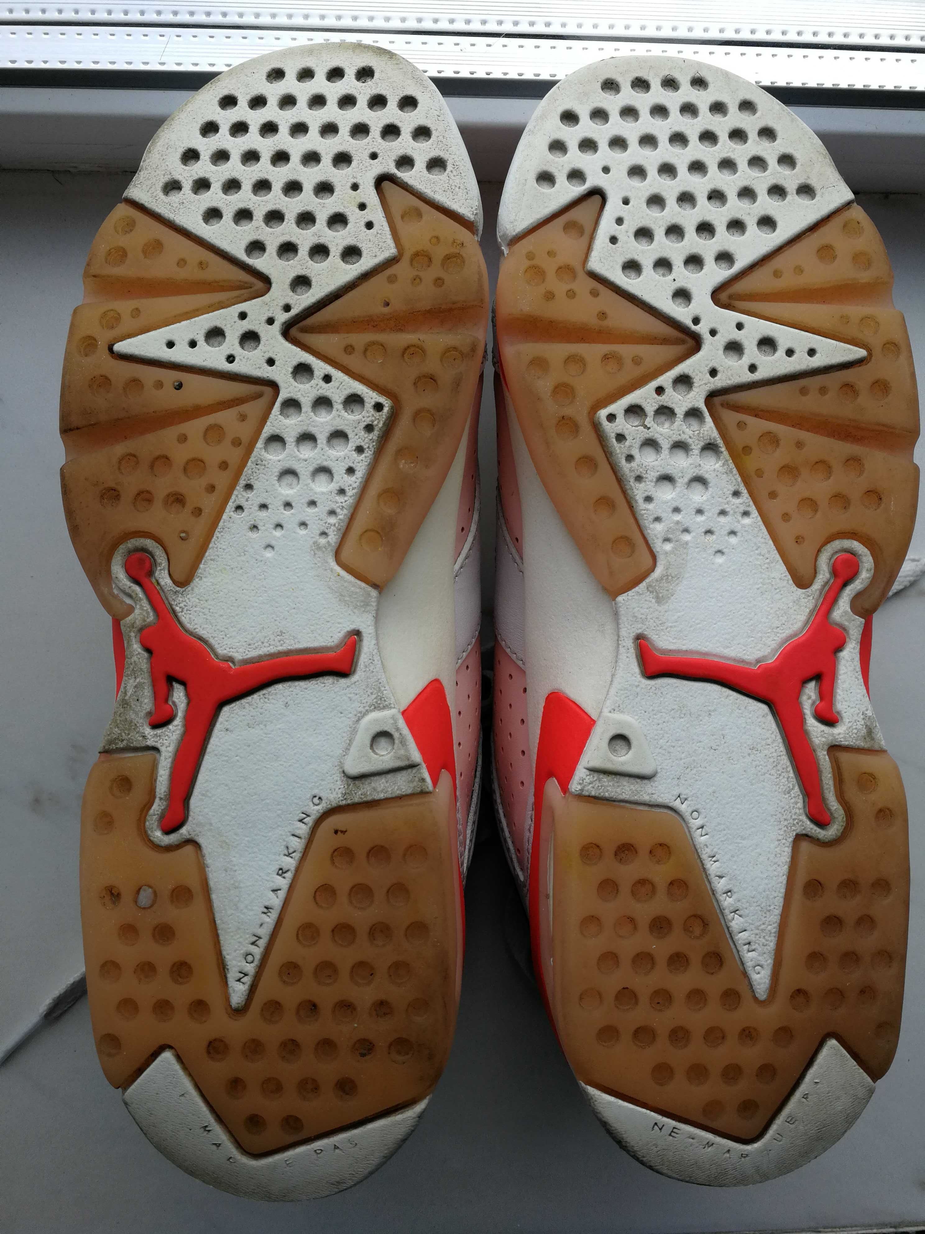 Кросівки Nike Jordan 6 Retro Low 36,5