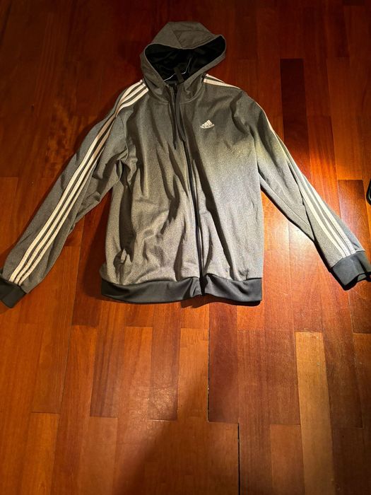 Casaco adidas cinzento